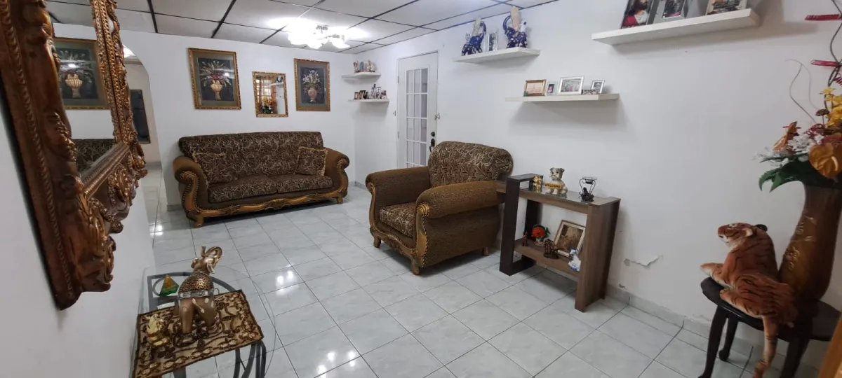 Venta de Casa en Arboleda de Cáceres, Arraiján