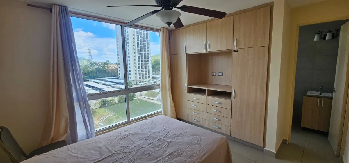 Apartment For Rent in Condado Del Rey