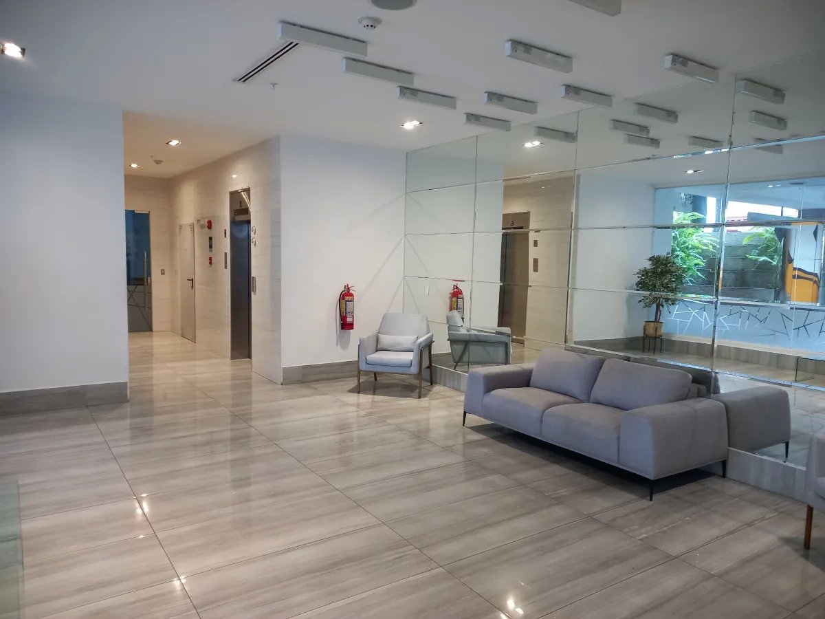 Venta de Apartamento Reposeído - PH Midpark, Carrasquilla