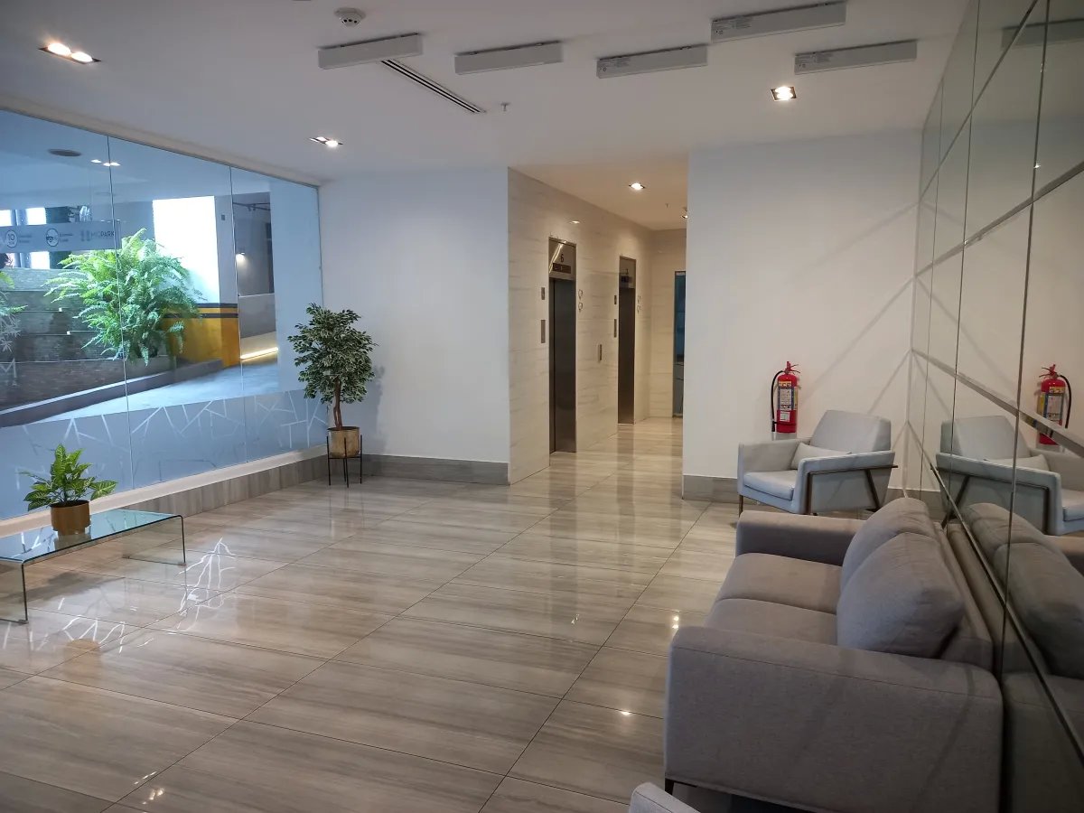 Venta de Apartamento Reposeído - PH Midpark, Carrasquilla
