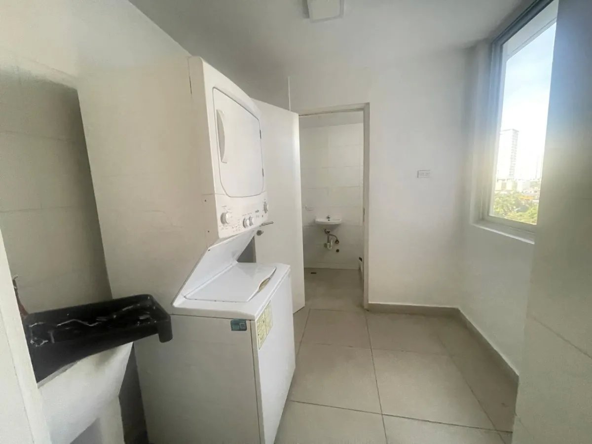 Apartment For Sale in El carmen