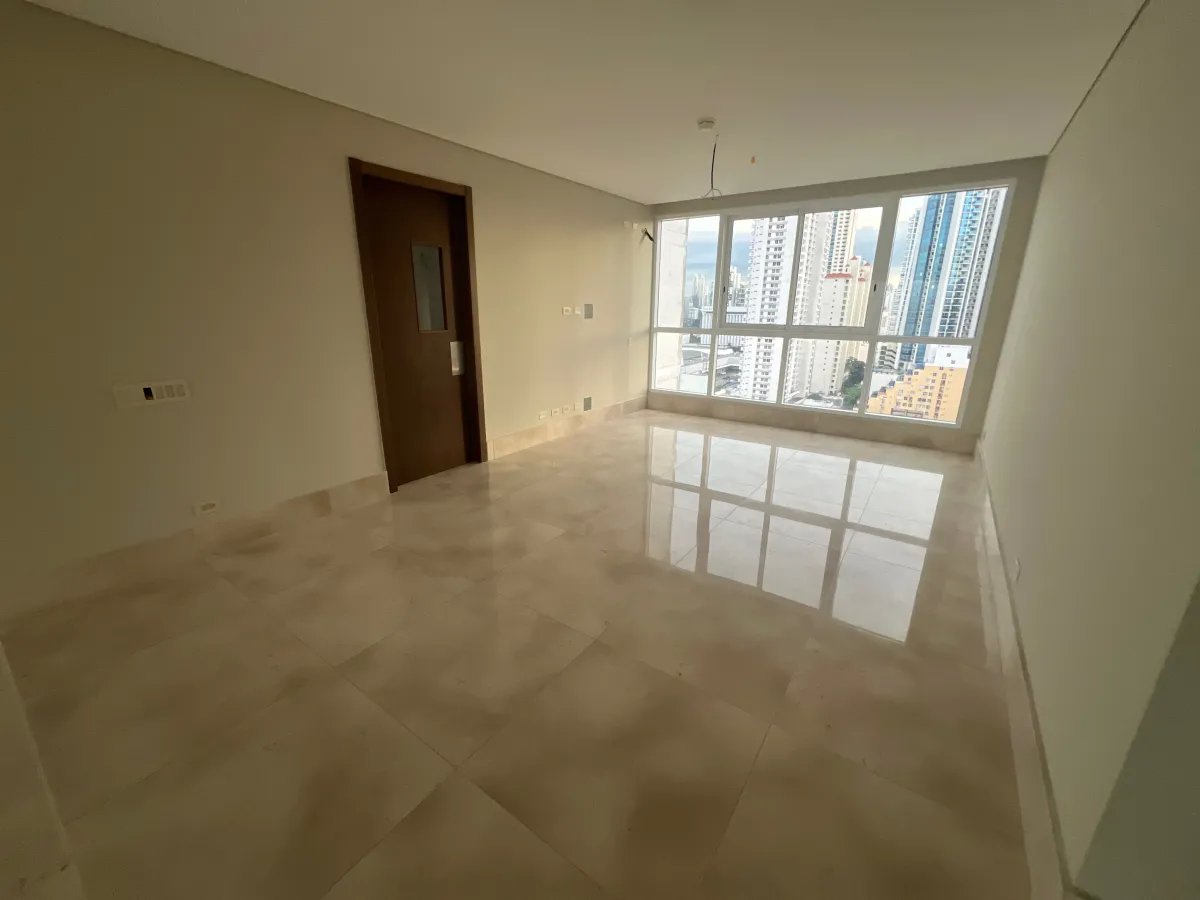 Apartment For Sale in Calle los Fundadores