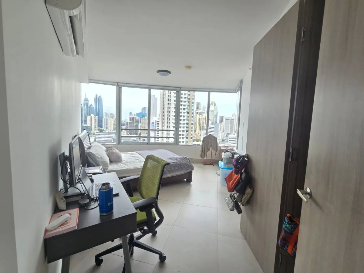 SE VENDE HERMOSO APARTAMENTO EN P.H. LUXOR TOWERS