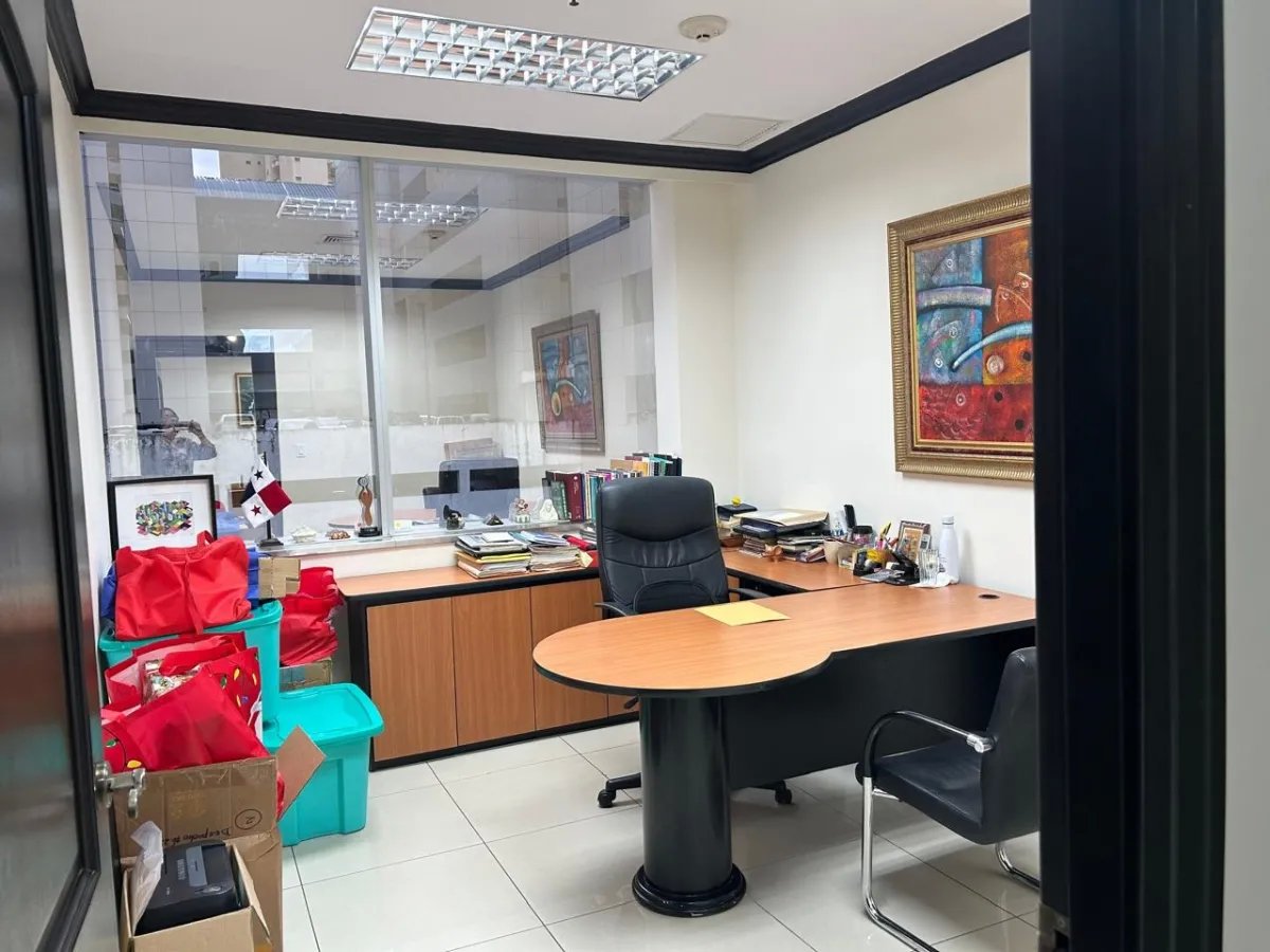 Alquiler de oficina en Torre Las Americas