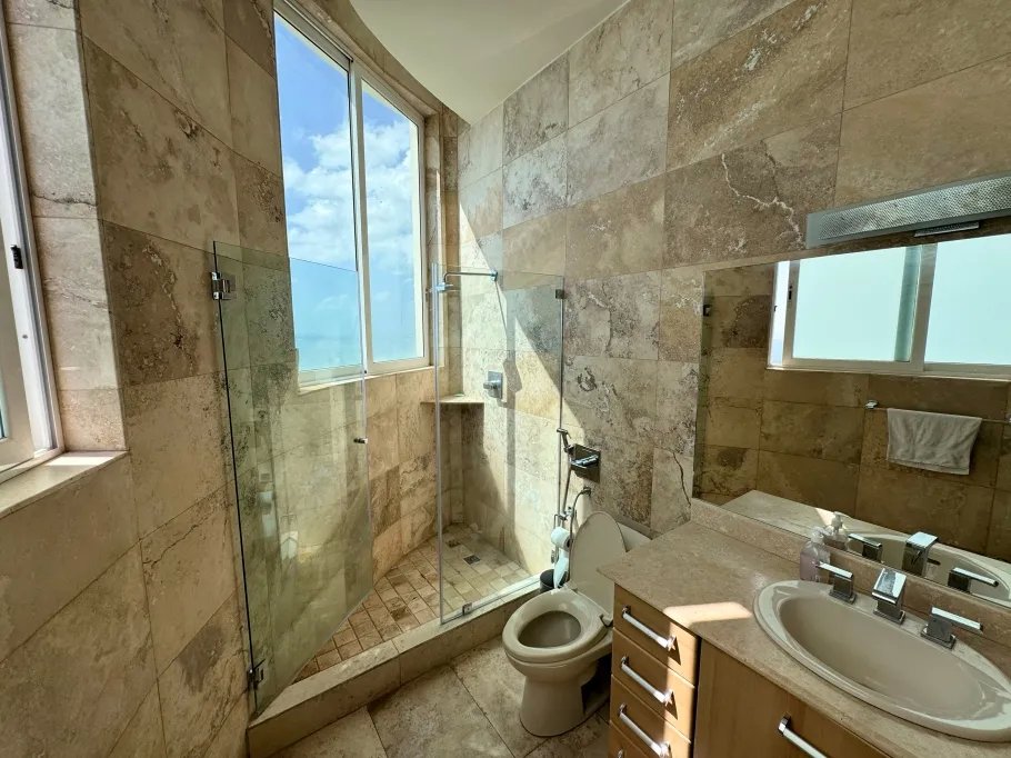 Venta de apartamento en PH Bahía Pacífica, Panamá