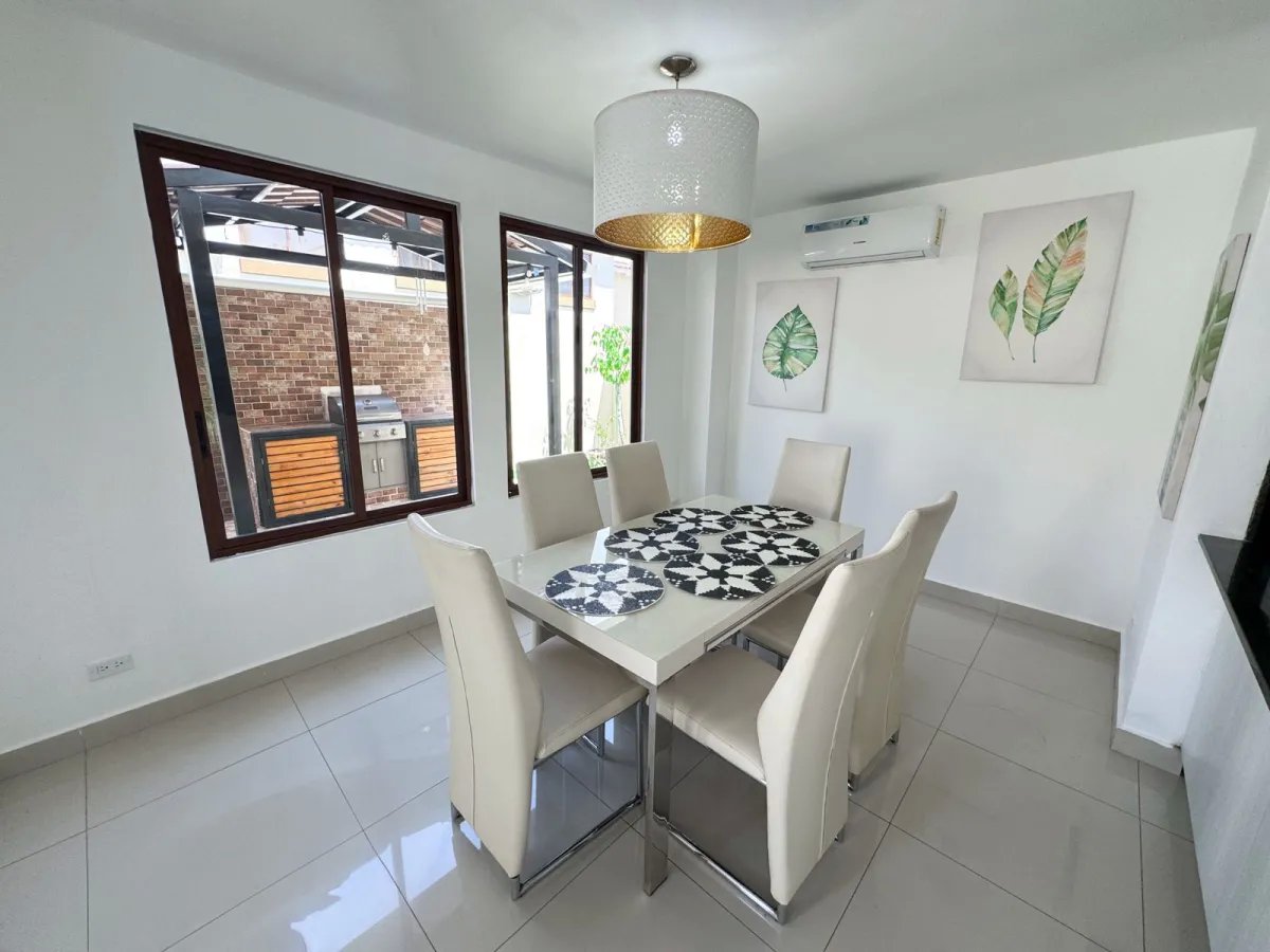 Venta de Casa en Senderos de Bambú, Arraiján, Panamá