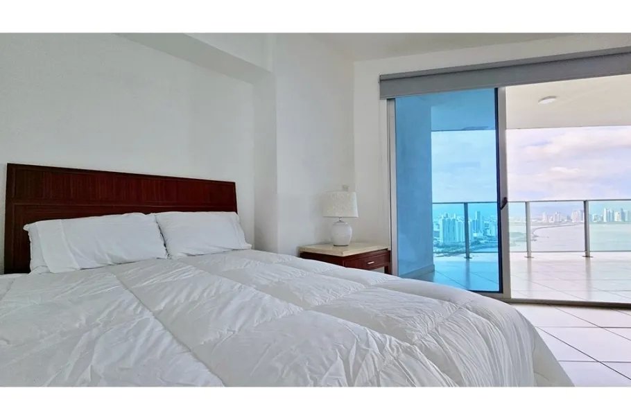 Condominium For Sale in Calle Punta Colón