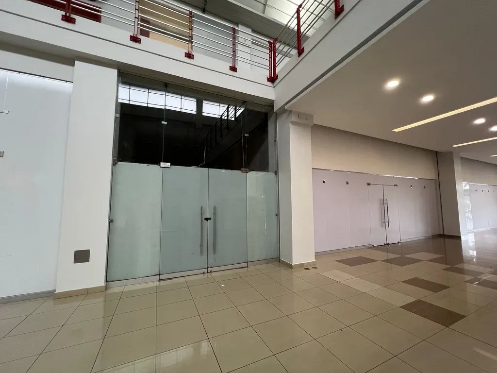 SE VENDE O ALQUILA LOCAL COMERCIAL EN WESTLAND MALL
