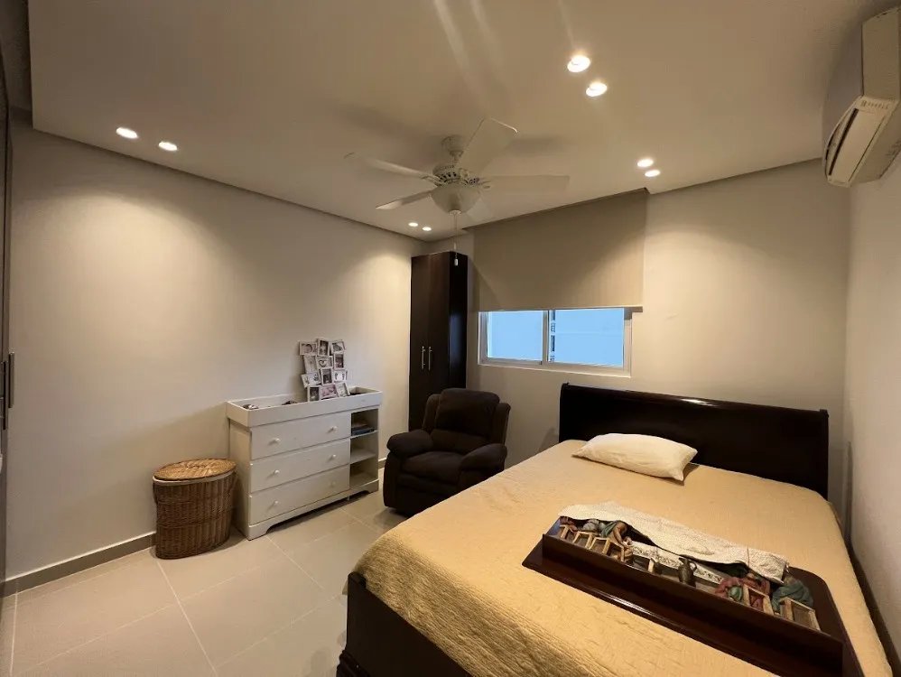 Apartment For Sale in PH. Mandarin Bay, Calle 76 Este