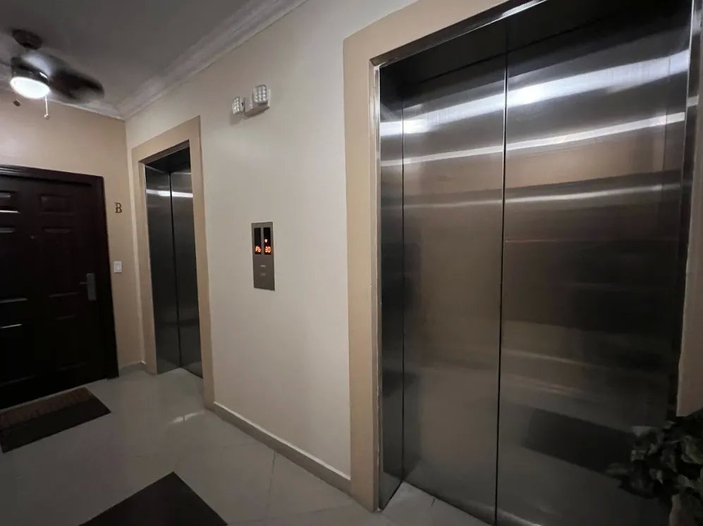 Apartment For Sale in PH. Mandarin Bay, Calle 76 Este