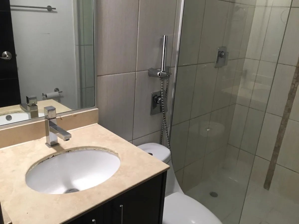 Venta de Apartamento en PH Cosmopolitan Towers, Pueblo Nuevo, Panamá