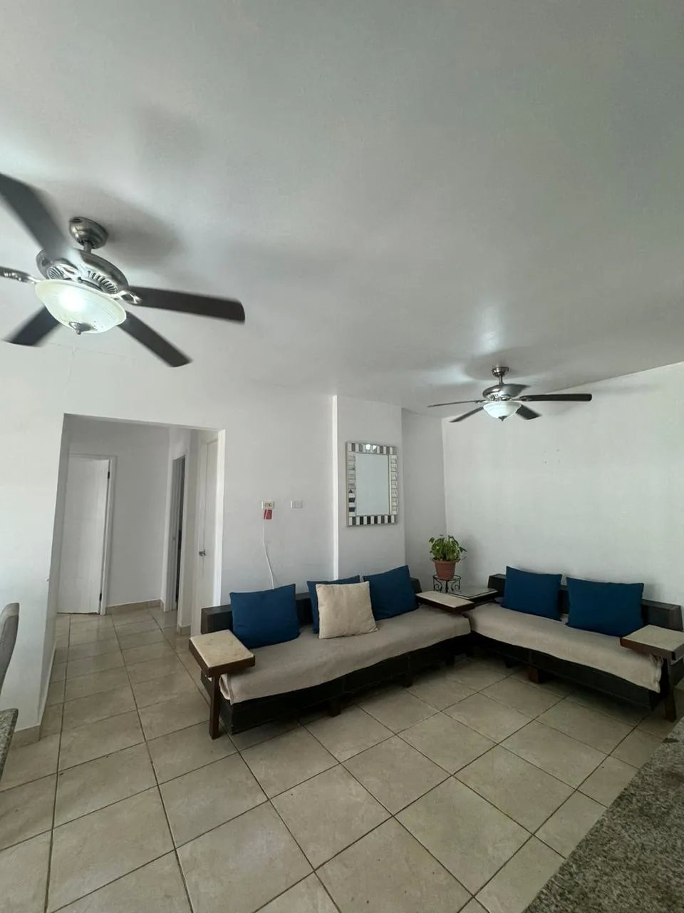 Venta de Apartamento en Playa Dorada, Panamá