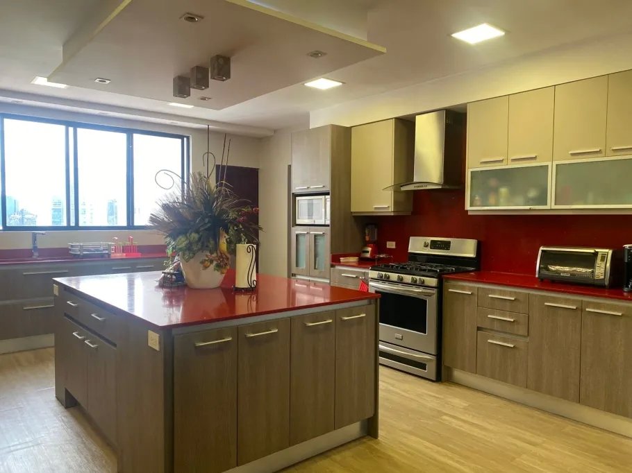 VENTA DE PENTHOUSE EN PH TORRE DEL PACIFICO B, MARBELLA