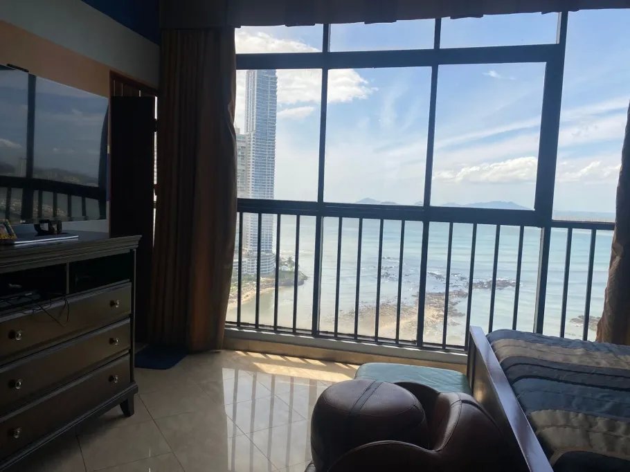 VENTA DE PENTHOUSE EN PH TORRE DEL PACIFICO B, MARBELLA
