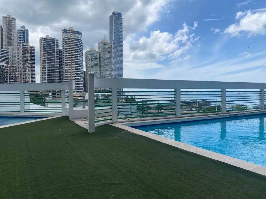 VENTA DE PENTHOUSE EN PH TORRE DEL PACIFICO B, MARBELLA