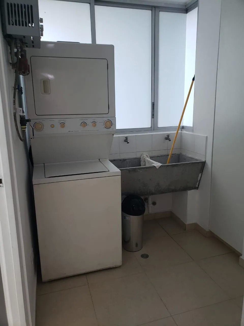 SE VENDE HERMOSO APARTAMENTO EN P.H. SOL DEL ESTE