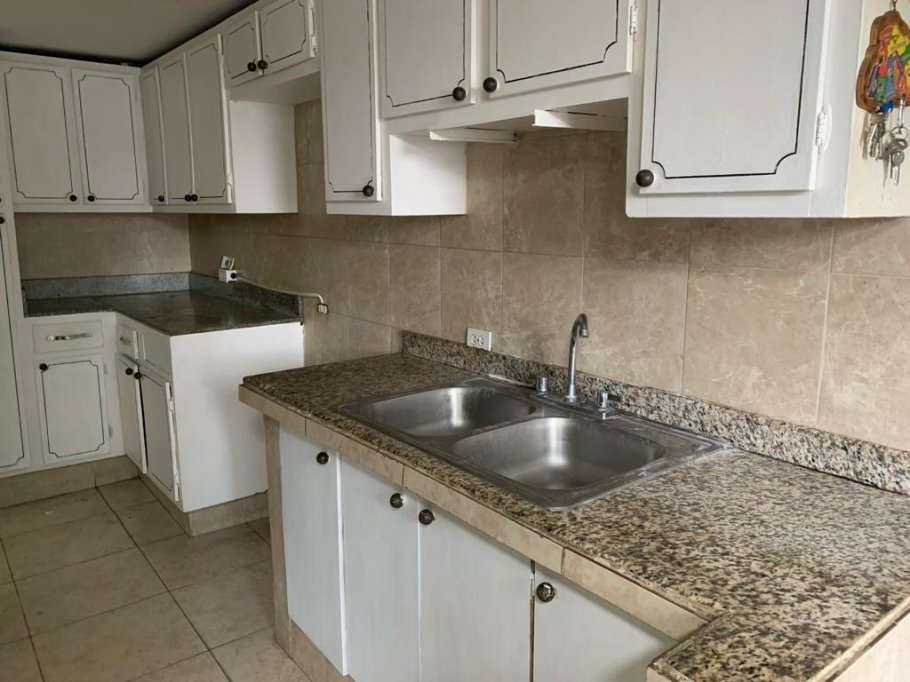 Duplex For Sale in Los Angeles