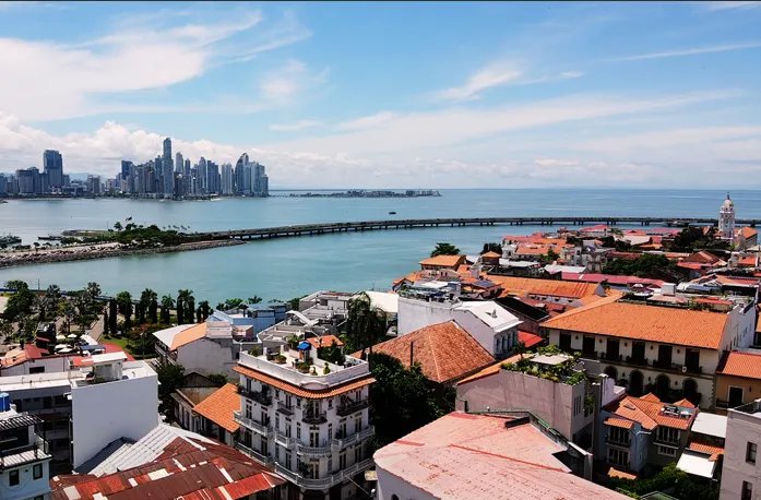Apartment For Sale in Casco Viejo