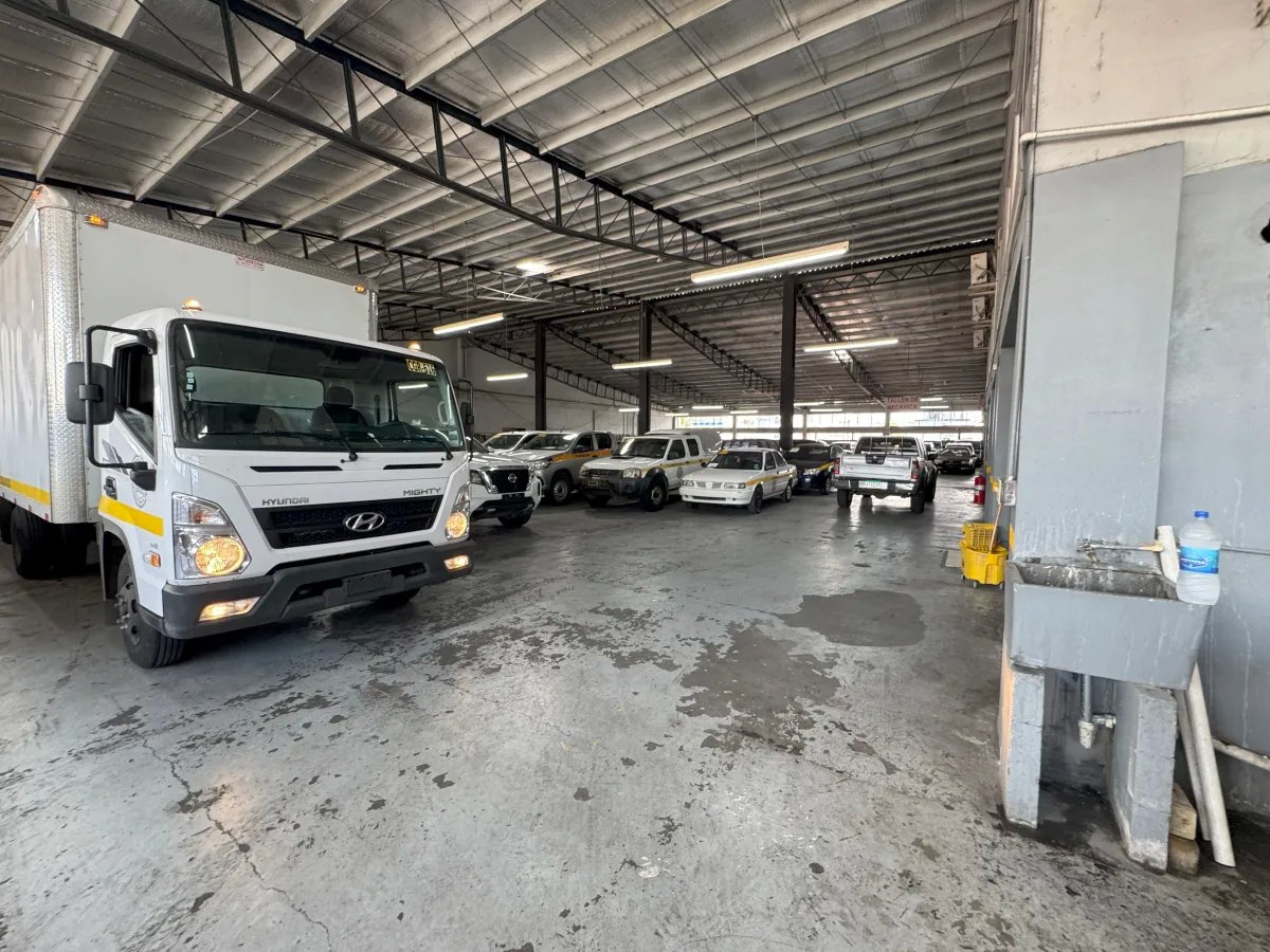Industrial For Sale in Avenida Balboa