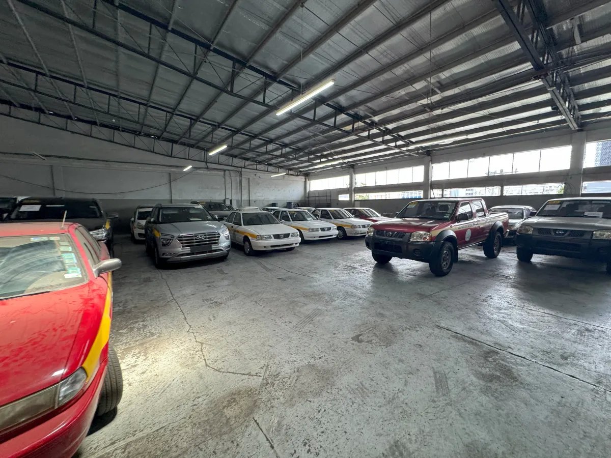 Industrial For Sale in Avenida Balboa