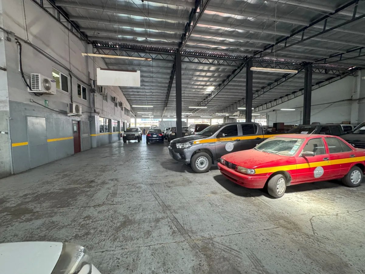 Industrial For Sale in Avenida Balboa