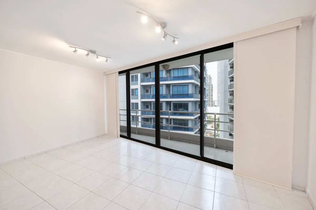 Apartment For Sale in Punta Paitilla
