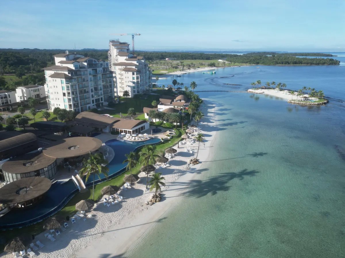 Condominium For Sale in Maria Chiquita