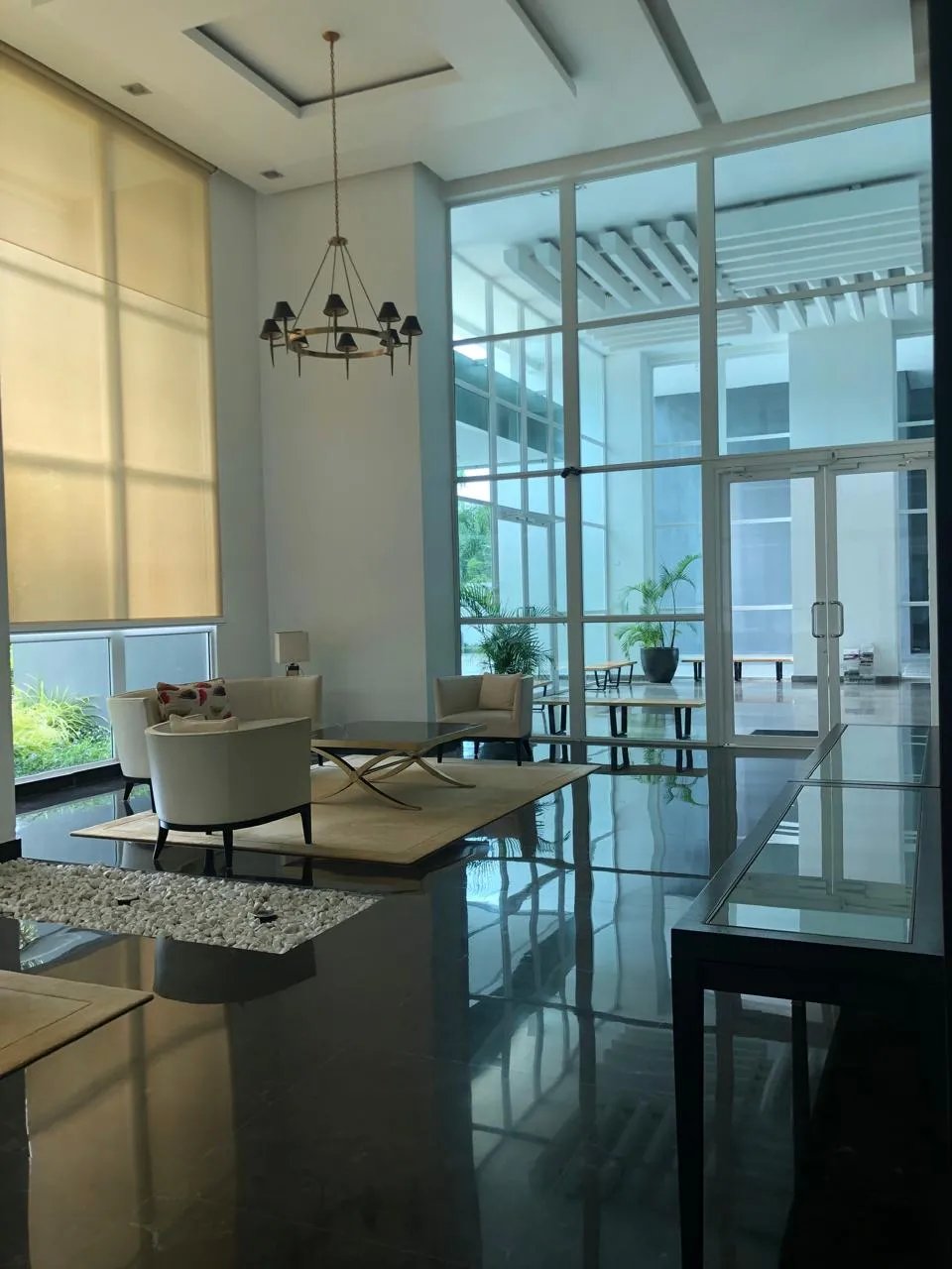 Alquiler de Apartamento L/B primera Línea Costa del Este - Panamá