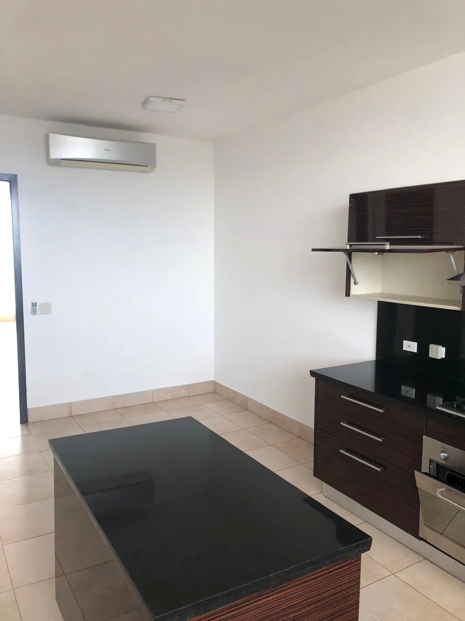 Alquiler de Apartamento L/B primera Línea Costa del Este - Panamá