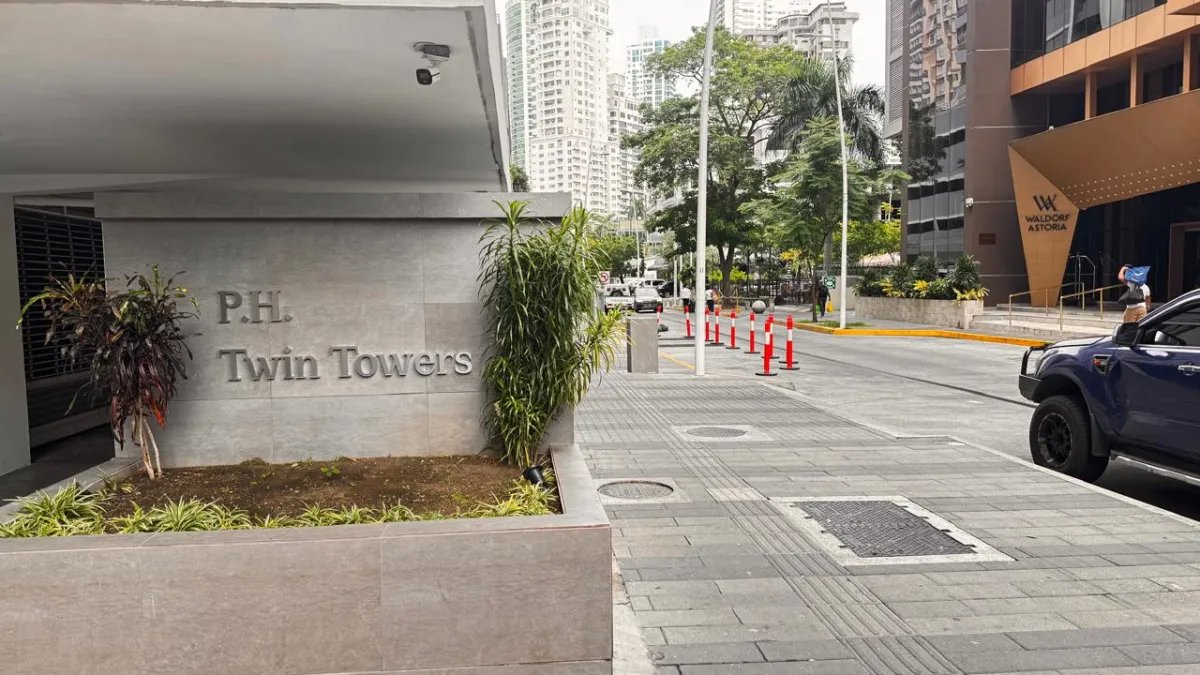 Venta Local Comercial PH Twin Tower, Marbella