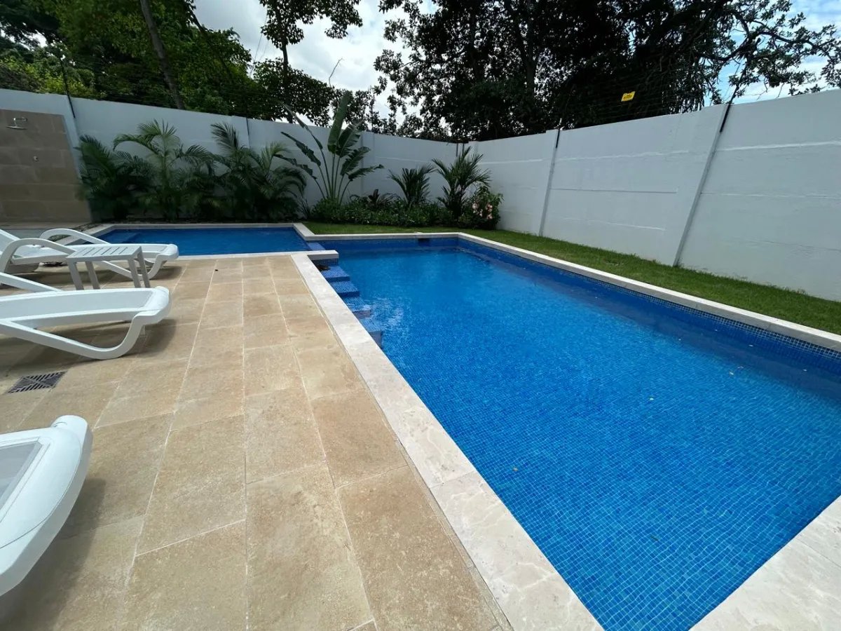 Alquiler de Apartamento Amoblado en Panamá Viejo Residencescerca de C...