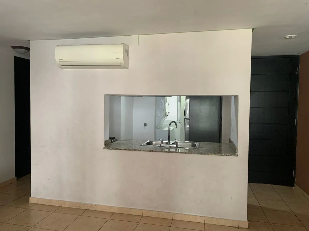SE VENDE APARTAMENTO EN PH COSMOPOLITAN