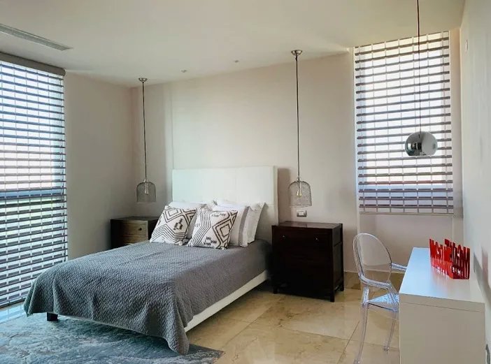 Apartment For Sale in Santa Maria