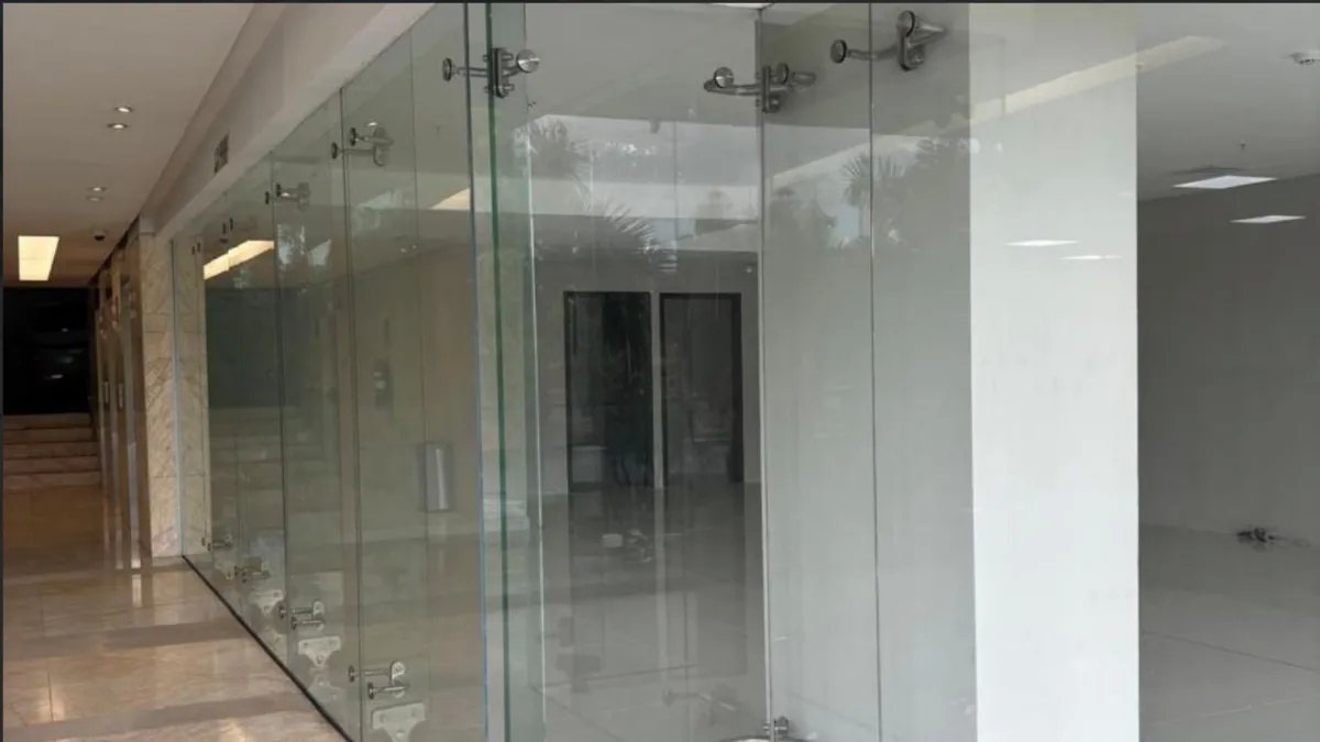 Alquiler en Local Comercial - Plaza Boulevard del Este, Costa del Este