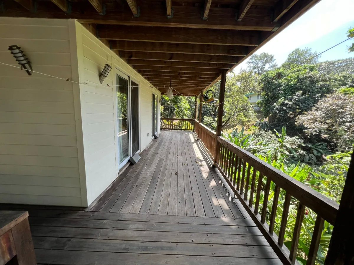 Venta  Propiedad con 2 Casas + Vista al Lago en Las Cumbres