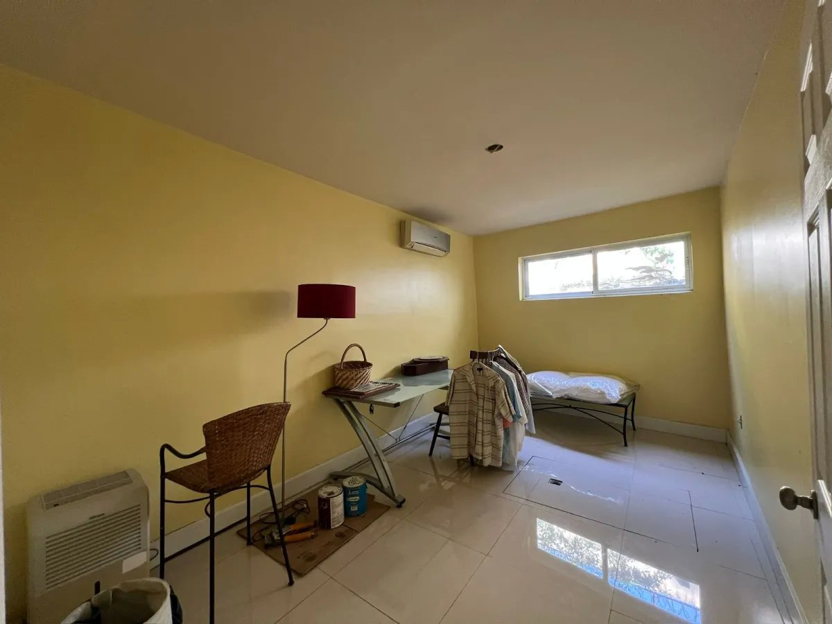 Venta  Propiedad con 2 Casas + Vista al Lago en Las Cumbres