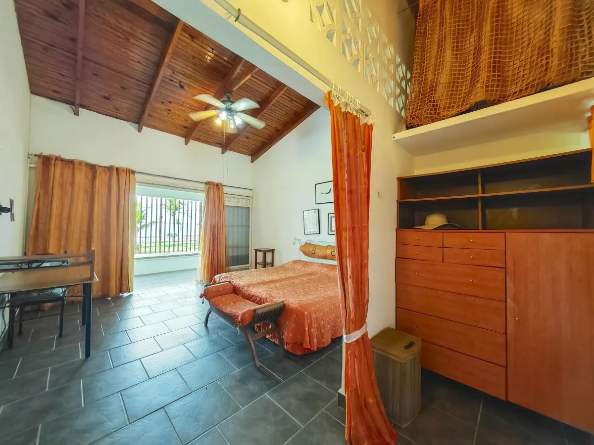 Single Family Detached For Sale in San Carlos