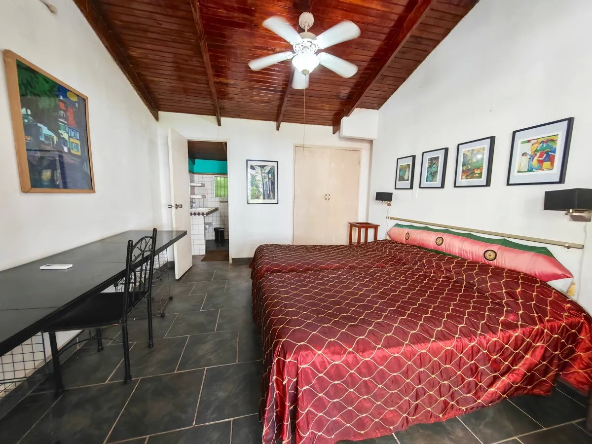 Single Family Detached For Sale in San Carlos