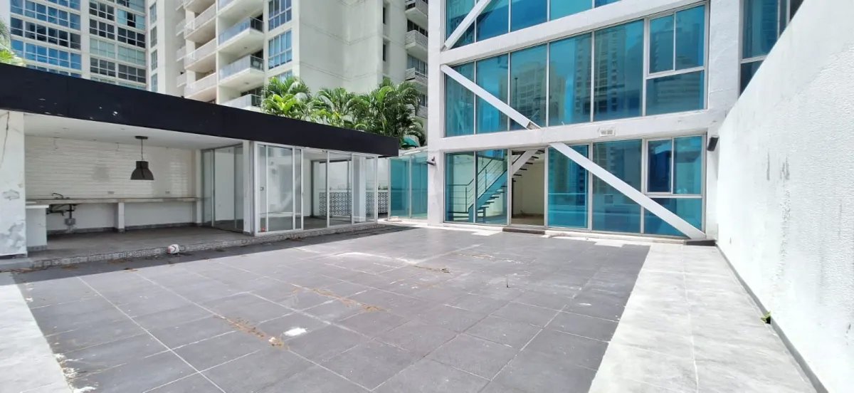 Apartment For Sale in San Francisco