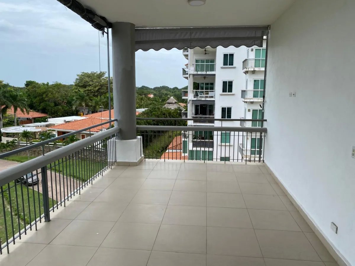 SE VENDE APARTAMENTO EN PUNTA BARCO