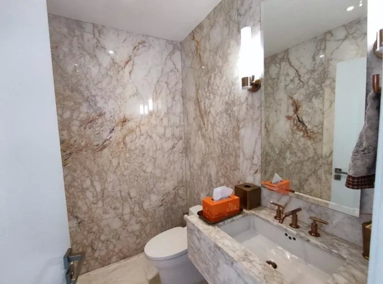 Apartment For Sale in Punta Pacifica