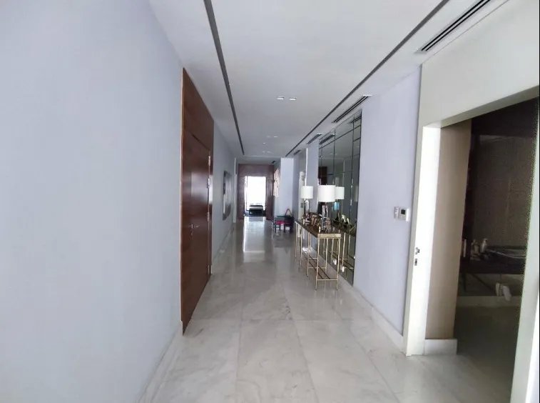 Apartment For Sale in Punta Pacifica