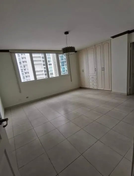 Venta de apartamento en P.H. Courtyard View, Panamá