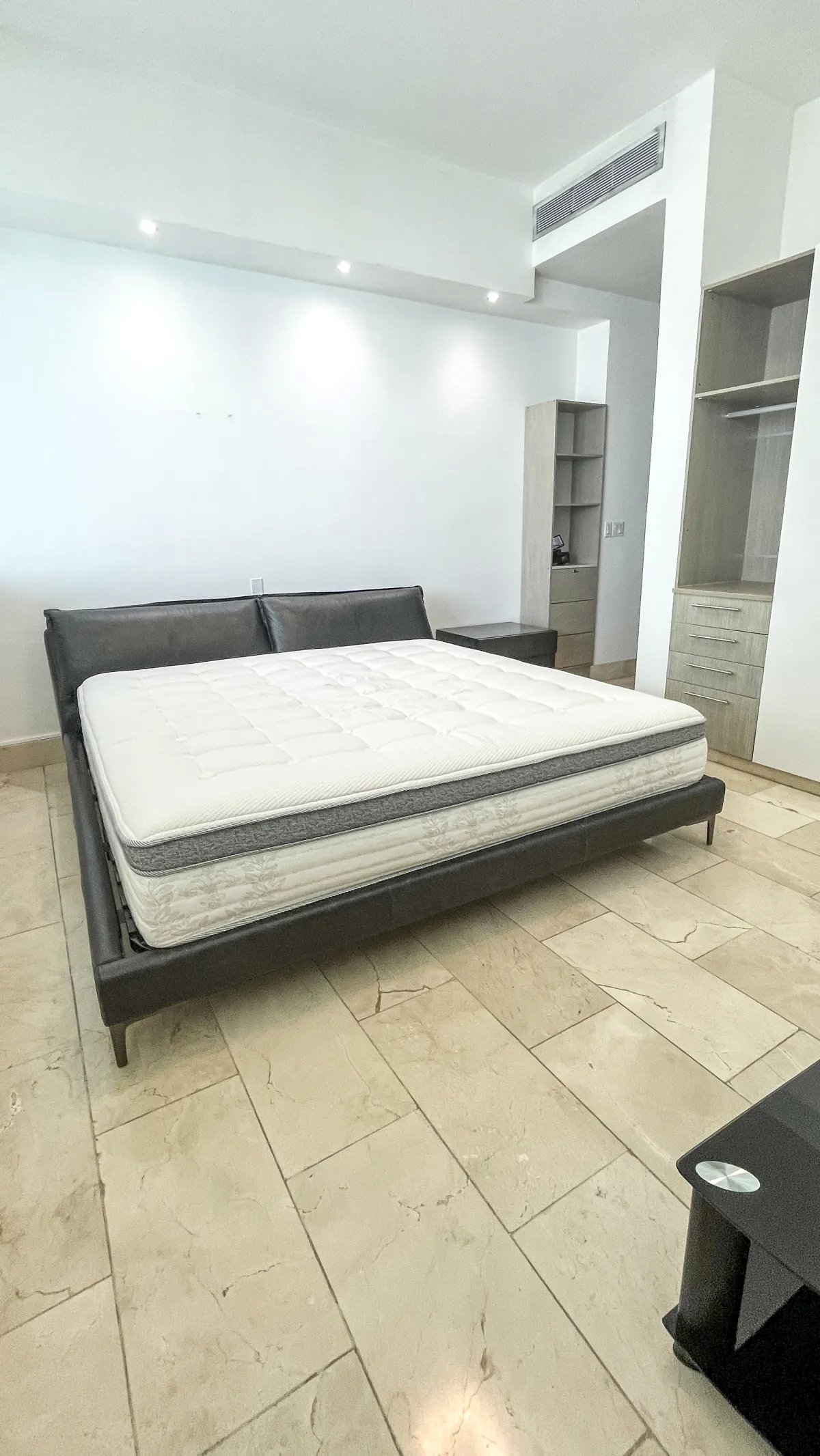 Apartment For Rent in Punta Pacífica