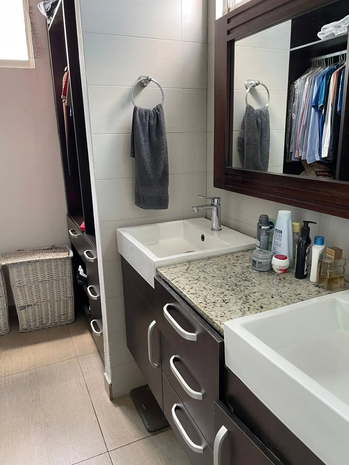 Apartment For Sale in Avenida Balboa