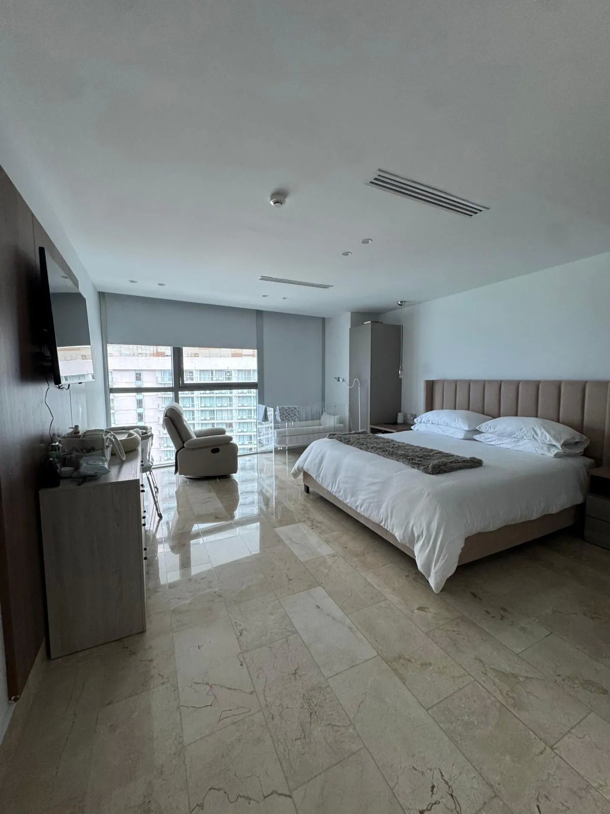 Alquiler/venta de apartamento amueblado en Grand Tower, Punta Pacífica