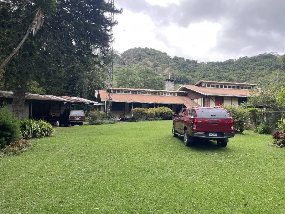 Beautiful park property in a refreshing high-altitude location