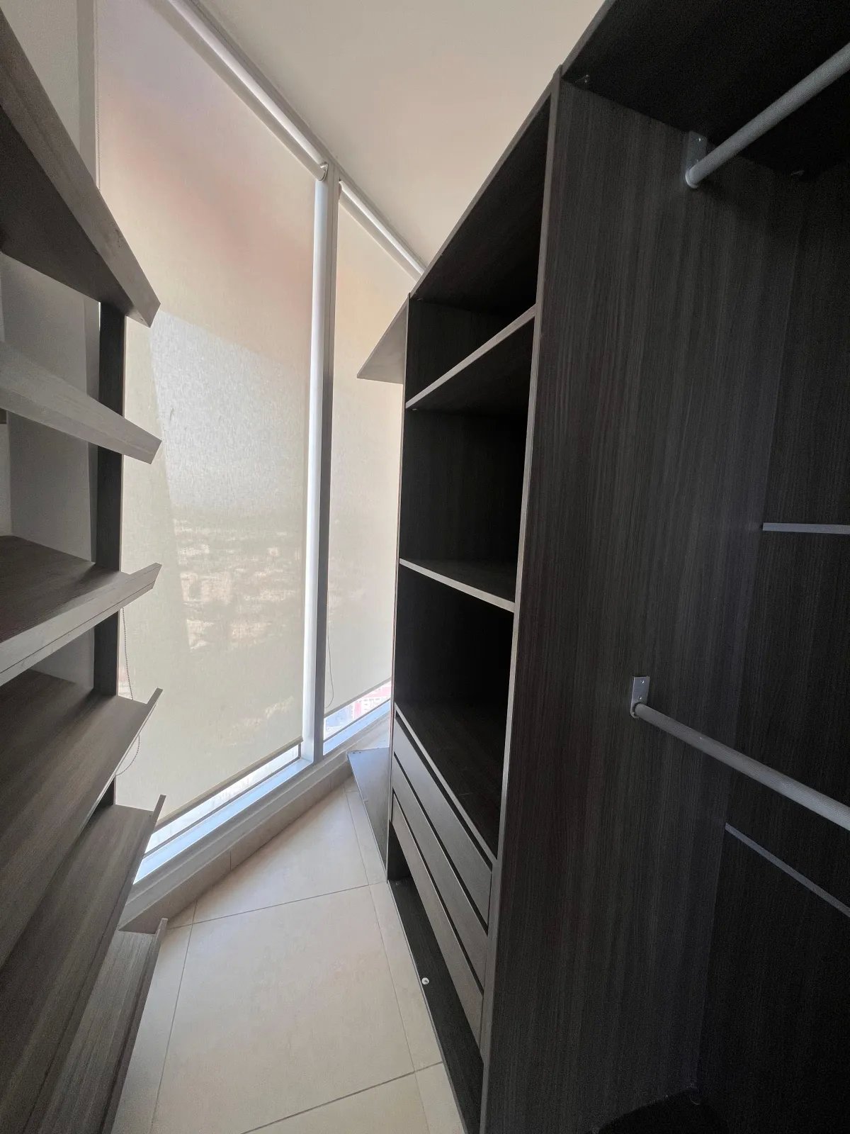 Apartment For Rent in Avenida Balboa