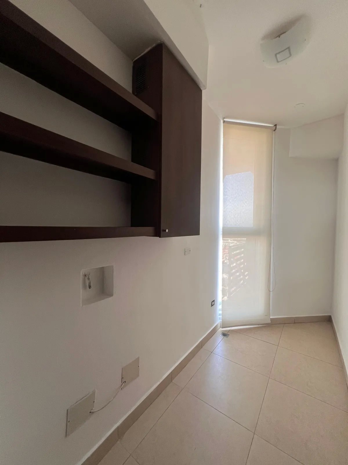 Apartment For Rent in Avenida Balboa