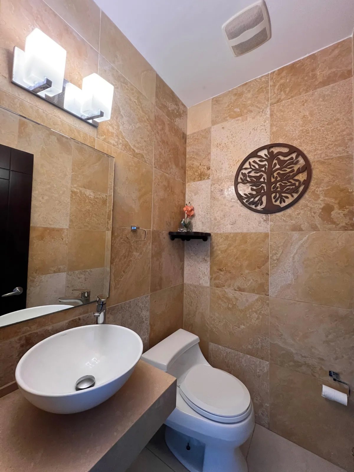 Apartment For Rent in Avenida Balboa